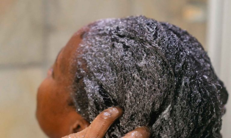 Lire la suite à propos de l’article Routine capillaire