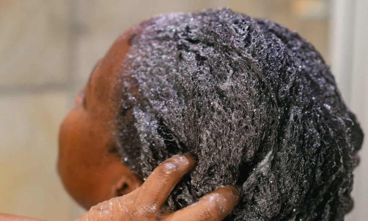 Lire la suite à propos de l’article Routine capillaire